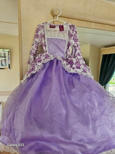 princess costume size 3 to 4 years