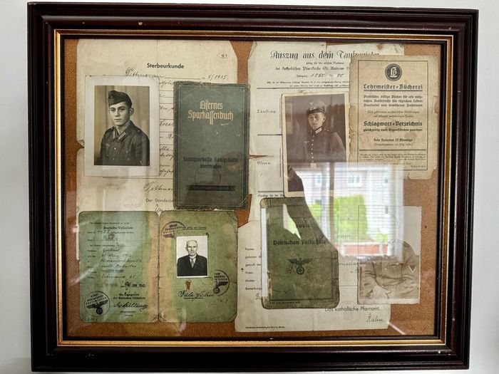 militaria