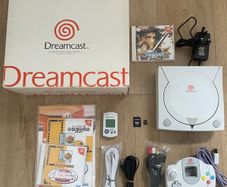 Sega Dreamcast White Boxed modded 32GB sd card, Soul Calibur, 1 controller and VMU, retro console Neo Geo, Nintendo Nes / Snes, Sega Genesis. Free Region