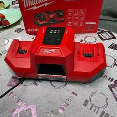Milwaukee M18 DBSC Super Charger