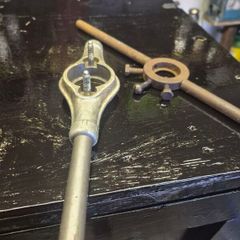 threading tool handles