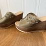 Olive green slide sandals EUR35 Image 5