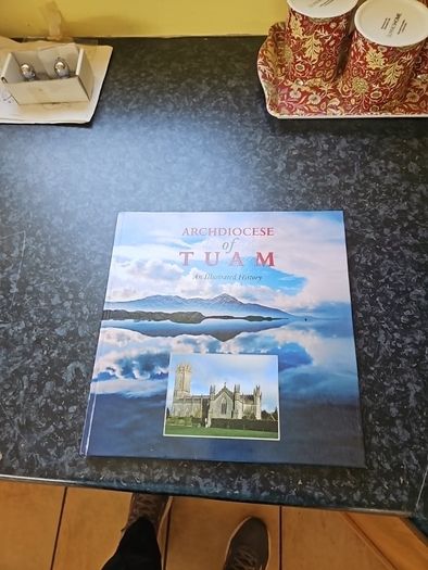 Books Archdiocese of Tuam An Illustrated History edited by Kieran Waldron
