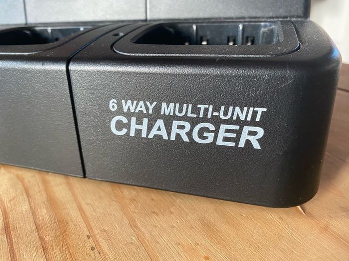 6 Way Motorola Radio Walkie Talkie Charger