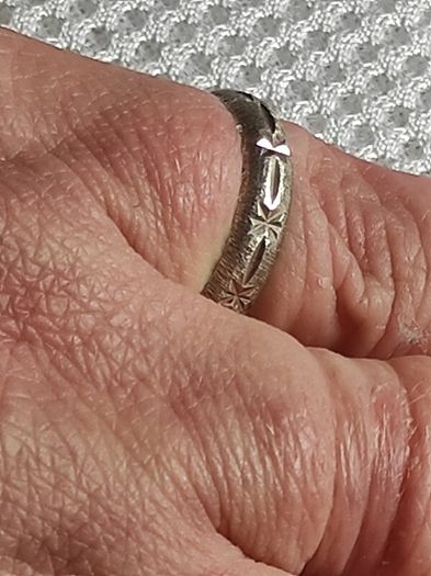 Vintage sterling silver band ring