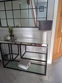 console table