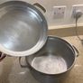 Cooking pots Image 2