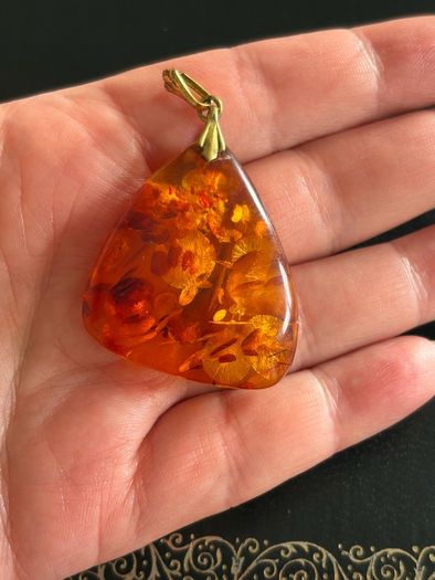 Amber pendant