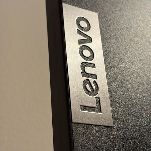 Lenovo ThinkVision 27 inch QHD USB-C Docking Monitor