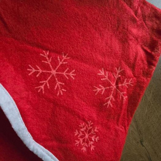 Christmas tree skirt