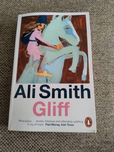 Ali Smith Gliff 2025 penguin books in good condition FREE STANDARD POSTAGE INCLUDED