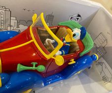 Disney Donald Duck Car 313 Scale 1/18