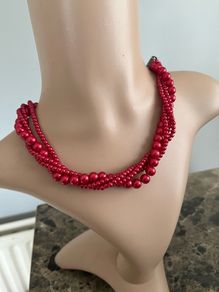 pearl necklace
