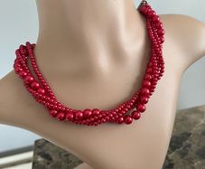pearl necklace