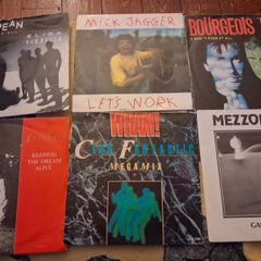 70 vinyl singles - mainly 1980s - in great condition, most with picture sleeves