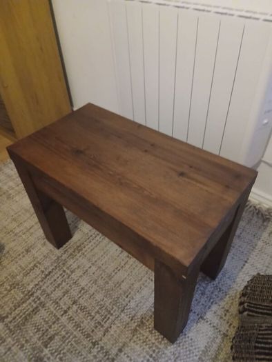 End table/seating bench