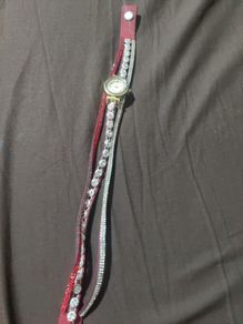 girls watch