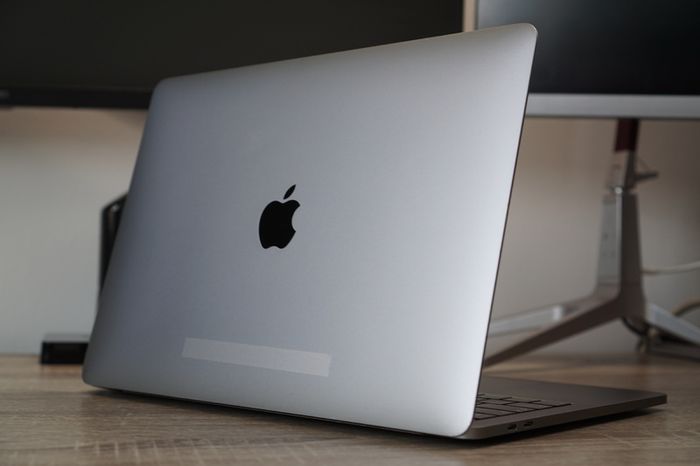 Apple MacBook Pro 13" (2019) | i5 2.4GHz | 16GB RAM | 4x Thunderbolt