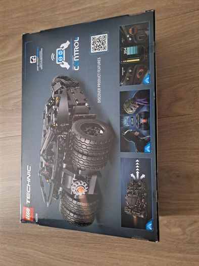 LEGO Technic 42239 Batmobile Tumbler