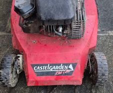 lawnmower  castlegarden