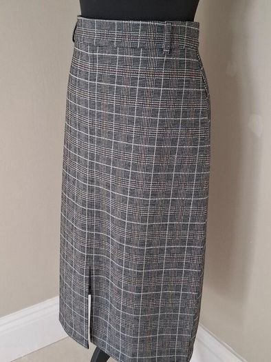 Peppercorn skirt