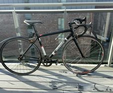 2 bikes for sale , 1adult racer & 1kids