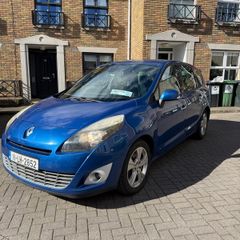 2011 Renault Grand Scenic