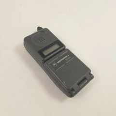Motorola Vintage Micro Tac Original Flip Phone & Intellicharge XT Dual Charging Dock