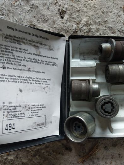 Toyota wheel Lock nuts