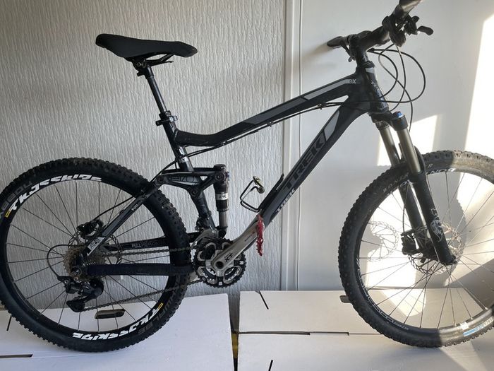 Trek Fuel EX8 Full Suspension Mountain Bike