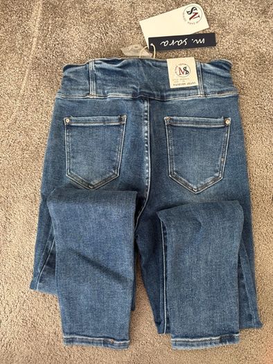 New M Sara high rise skinny jeans size 29