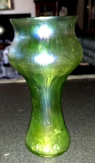 Loetz Creta Rusticana vase