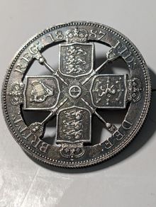 1887 Double Florin, Silver brooch.