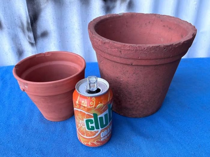 2 vintage terracotta flower pots