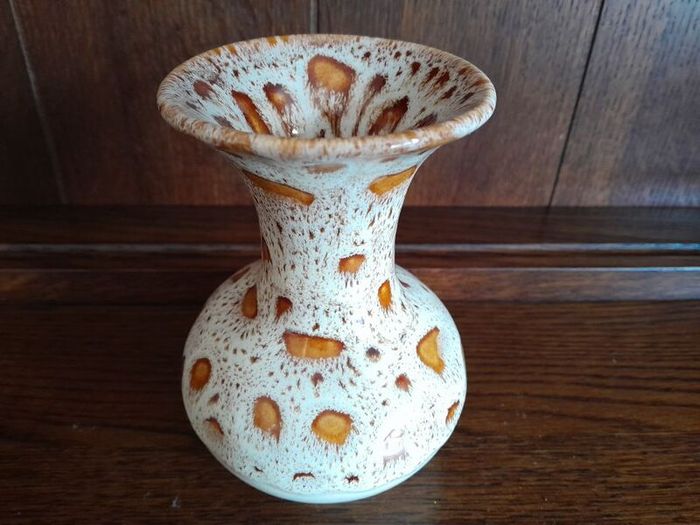 Mid Century Fosters England Honeycomb 6 inch vase