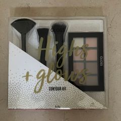 New Gloss Highs & Glows Make Up Brushes & Contour Kit