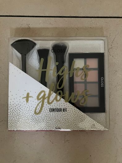 New Gloss Highs & Glows Make Up Brushes & Contour Kit