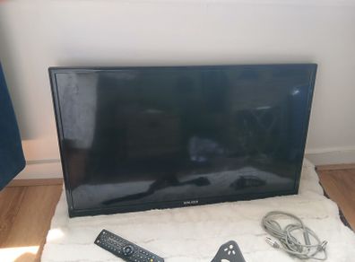 Walker brand flat screen tv 29inch in length  x17 inch heigth. Comes with original remot control, swivel mounted tv bracket and cables. .