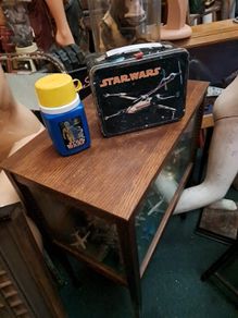 Vintage 1977 Star Wars Lunch Box