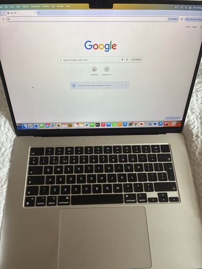 mac book air 15 inch, m2, 2023