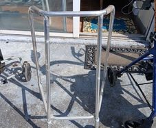 zimmer frame