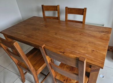 Kitchen Table & 4 Chairs