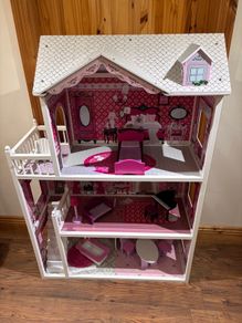 Large Dolls House