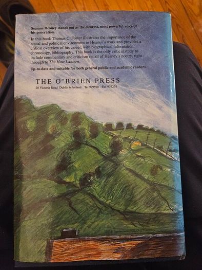 Seamus Heaney.  By Thomas C Foster. Printed By O'Brien Press Dublin.  First Edition Hardback With Dustjacket In Good Condition.  See Photos For Same.