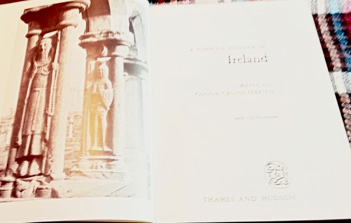1972. A Concise History Of Ireland. Marie And Conor Cruise O' Brien.