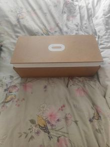 Oculus  Quest