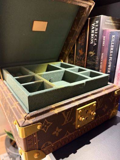 Trunk inspired Jewellery box