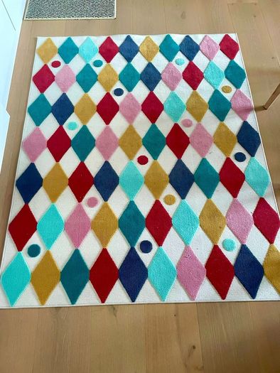 Small Rug Excellent Condition