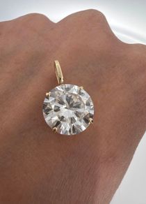 5.03ct (5.03 carat) Diamond Pendant