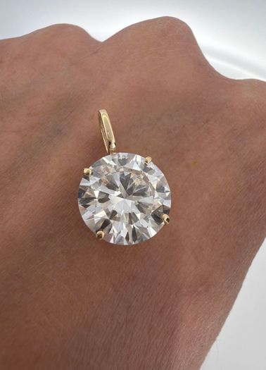 5.03ct (5.03 carat) Diamond Pendant